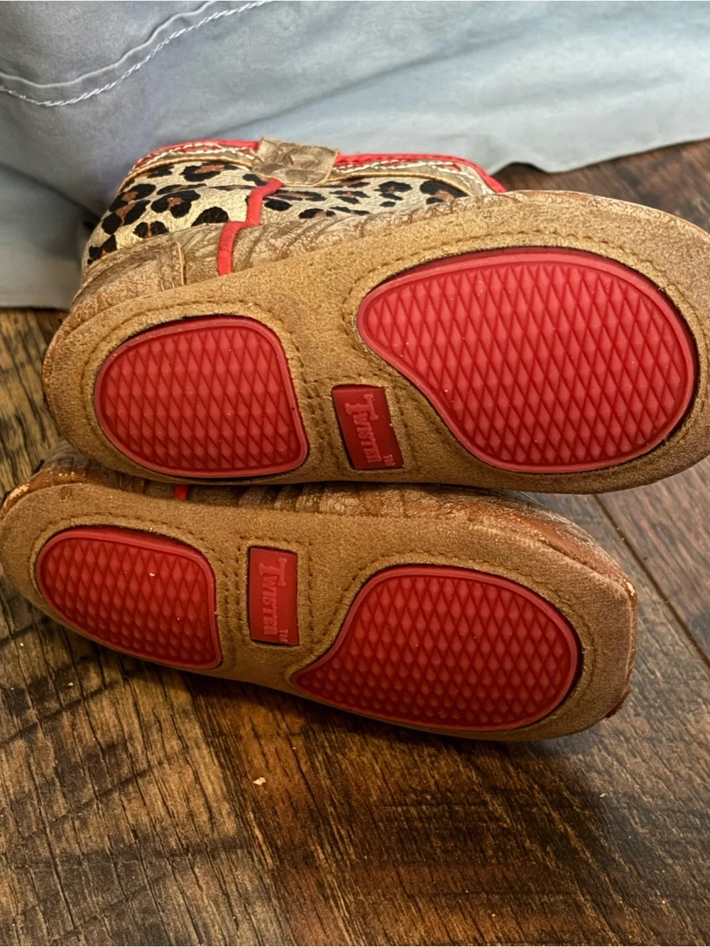 Twister animal print infant boots size 3